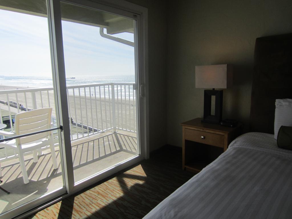 Surfer Beach Hotel San Diego Exterior photo